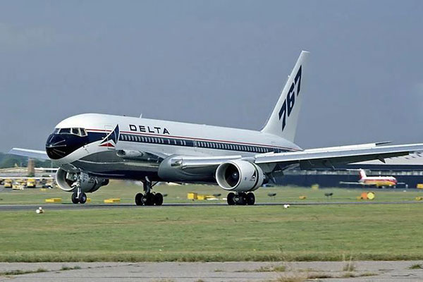 飛機(jī).jpg